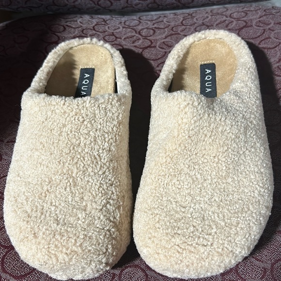 NIB Women's Chami Faux Shearling Slippers - Size 8 - beige - Picture 2 of 6